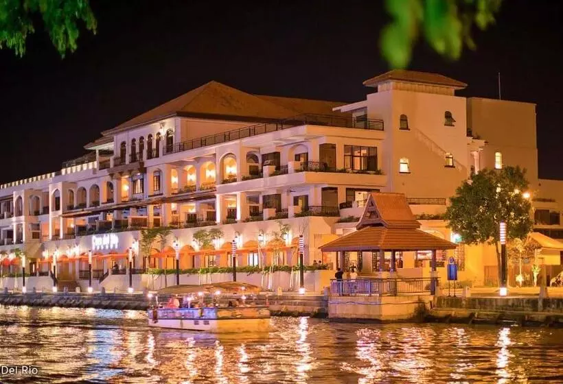 هتل Cozy Riverside