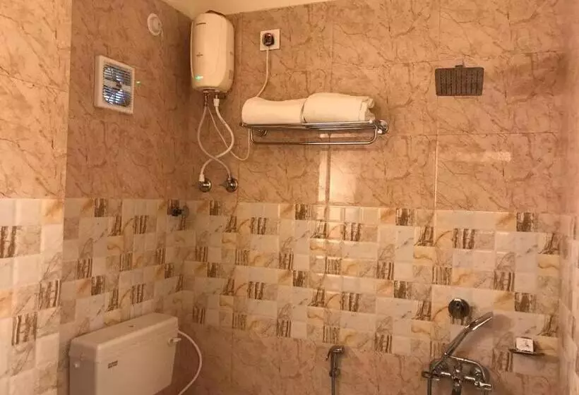 Hotelli Gharana Resort !! Best Family Resort Near Kolkata With Swimming Pool !!