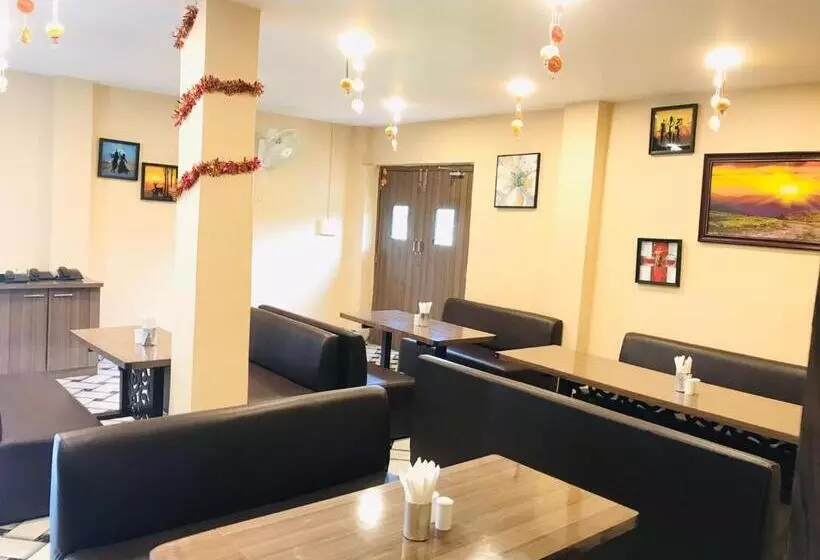 Hotelli Gharana Resort !! Best Family Resort Near Kolkata With Swimming Pool !!