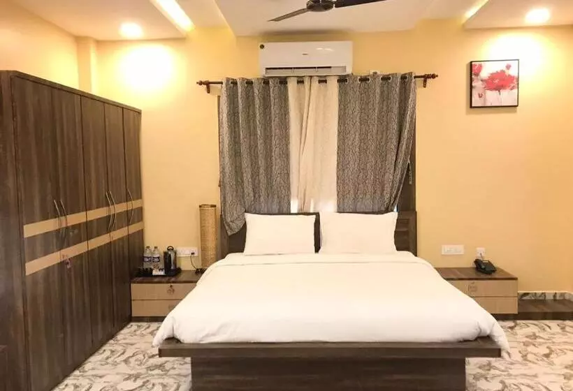 Hotelli Gharana Resort !! Best Family Resort Near Kolkata With Swimming Pool !!