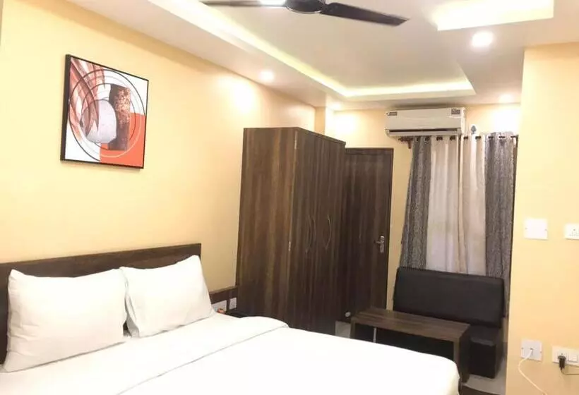 Hotelli Gharana Resort !! Best Family Resort Near Kolkata With Swimming Pool !!