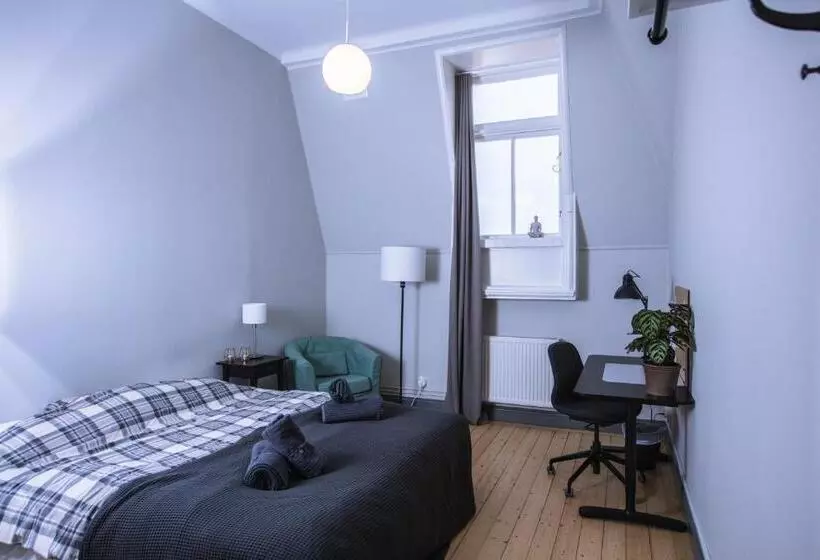 ホテル Holterman Hostel