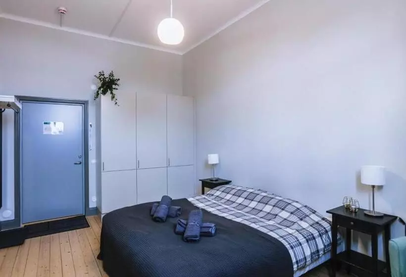 ホテル Holterman Hostel