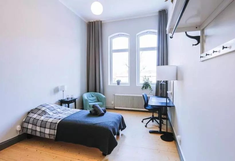 ホテル Holterman Hostel