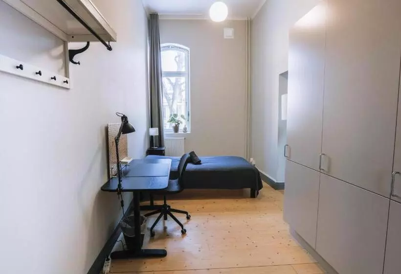 ホテル Holterman Hostel