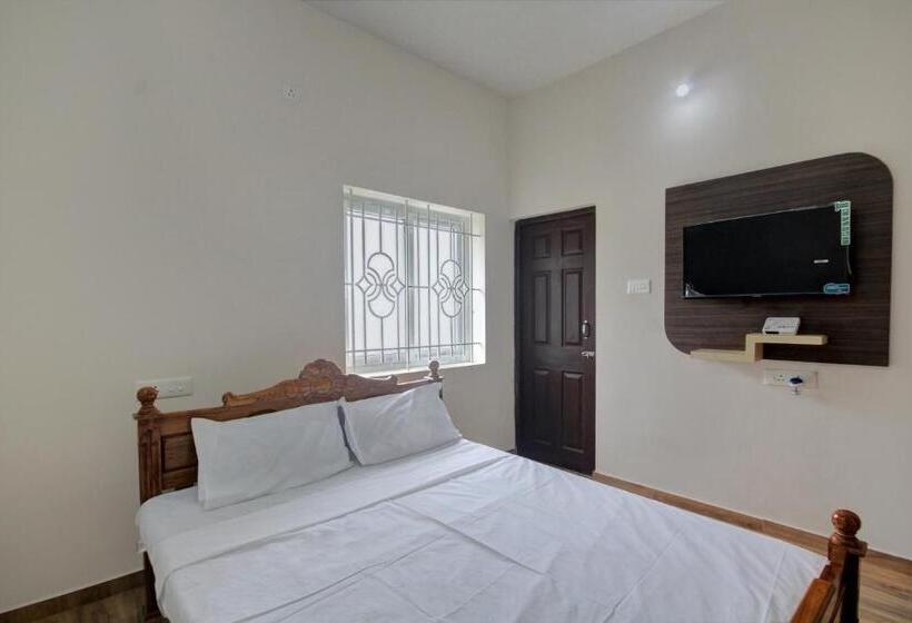 فندق Oyo 46100 Sri Angalaparameshwari Cottage