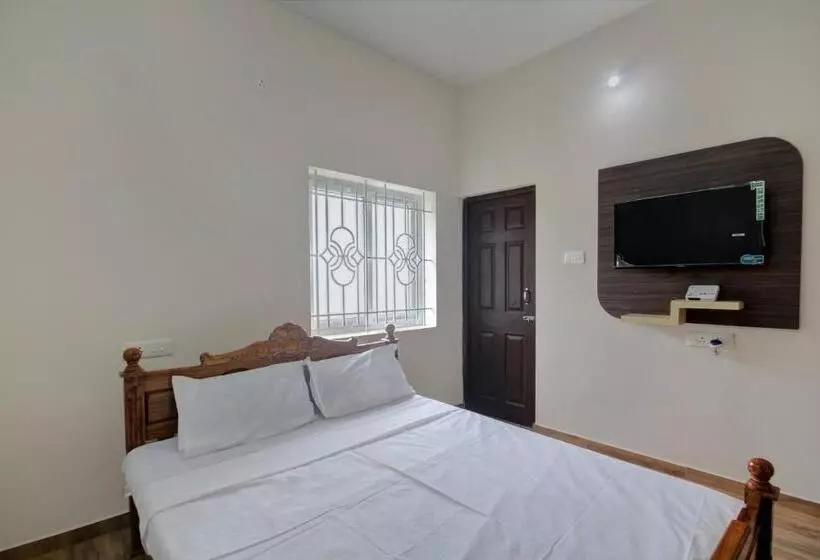 ホテル Oyo 46100 Sri Angalaparameshwari Cottage