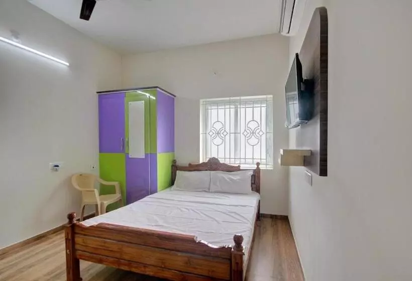 ホテル Oyo 46100 Sri Angalaparameshwari Cottage