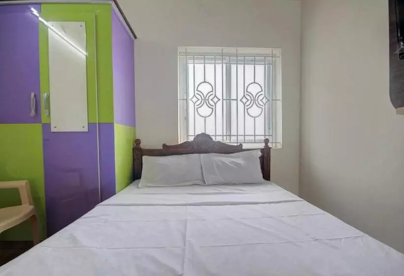 ホテル Oyo 46100 Sri Angalaparameshwari Cottage