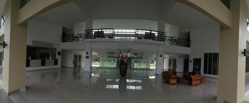 فندق Serdang Lake View Resort