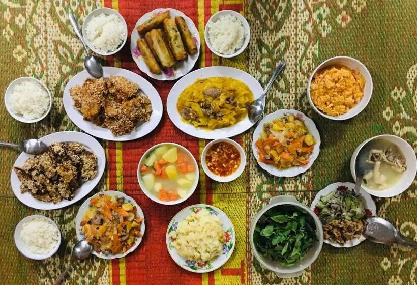 هتل Wild Flower Homestay