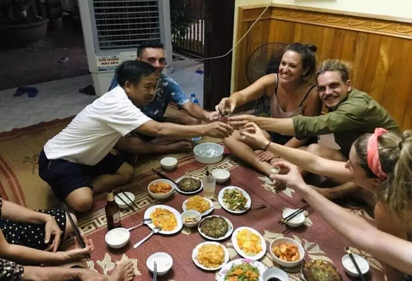 هتل Wild Flower Homestay