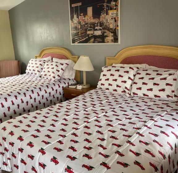 فندق على الطريق Hometown Inn