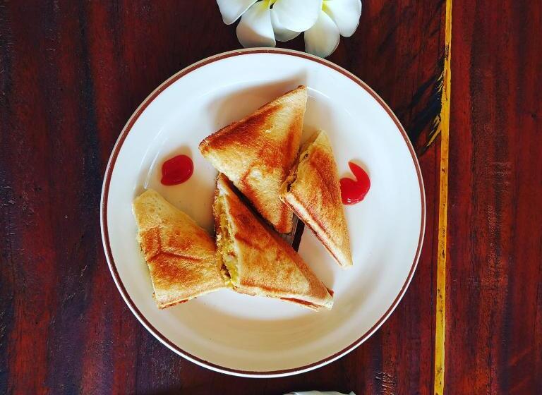 膳宿费 Harris Surf Villa