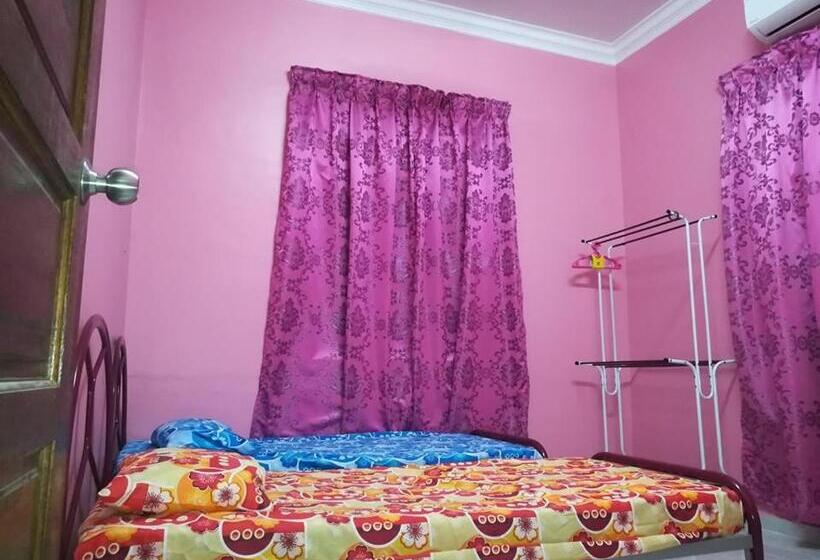 Pensjonat Homestay Damai Yusmila