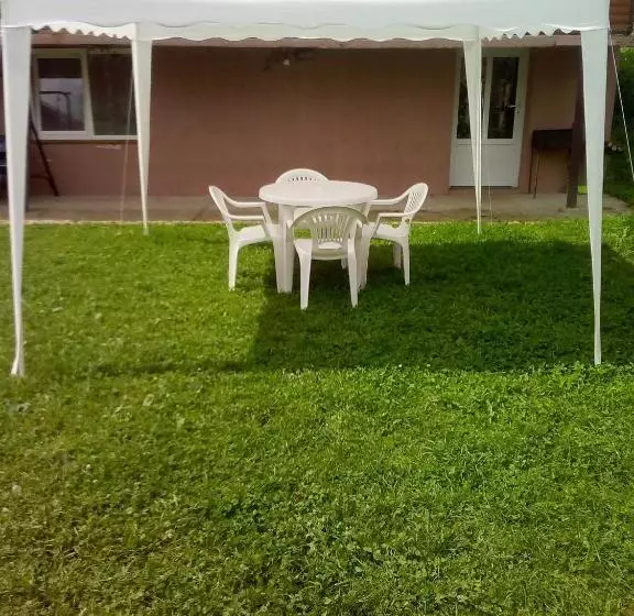 Majatalo Sadyba U Vani