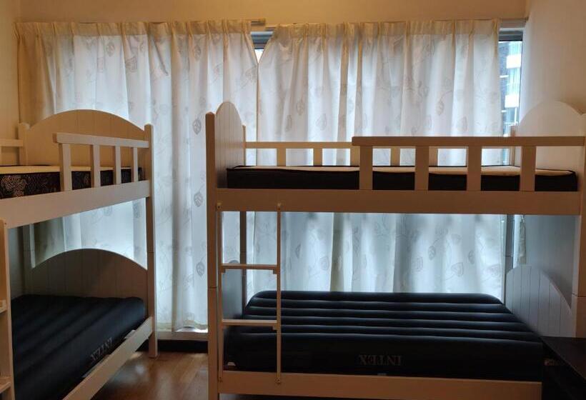 Starsbed Klcc Skyview Roof Pool Hostel