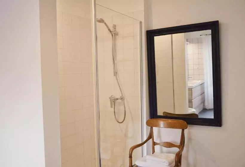 Aamiaismajoitus (B&B) Gîtes Les Demeures De Valette