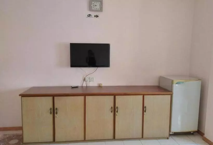 Hotelli New Budget Inn