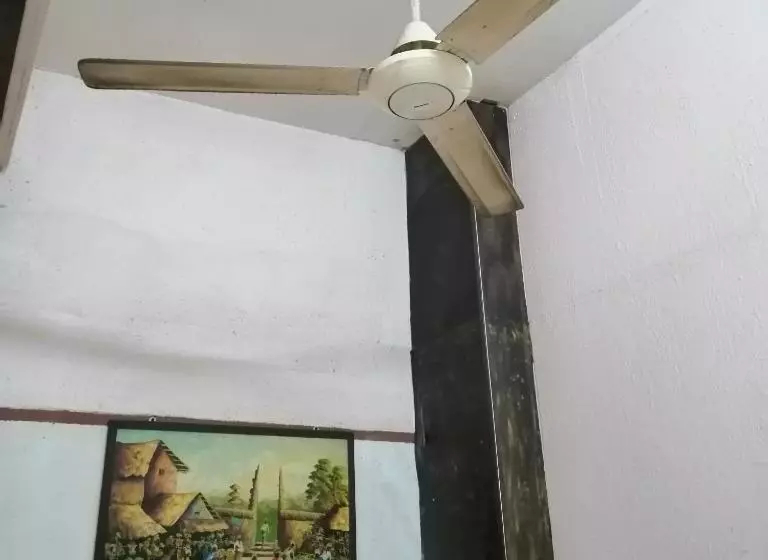 Hotelli New Budget Inn