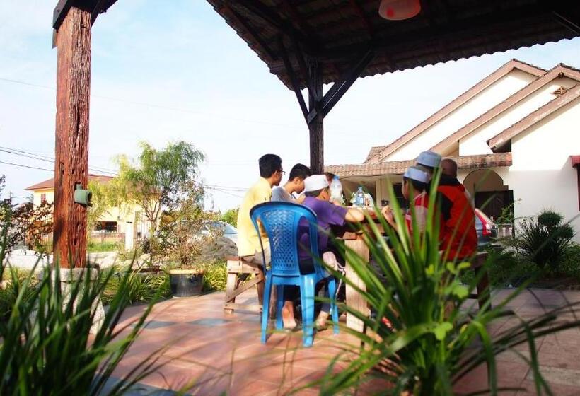 Pensão Family Lodge 25