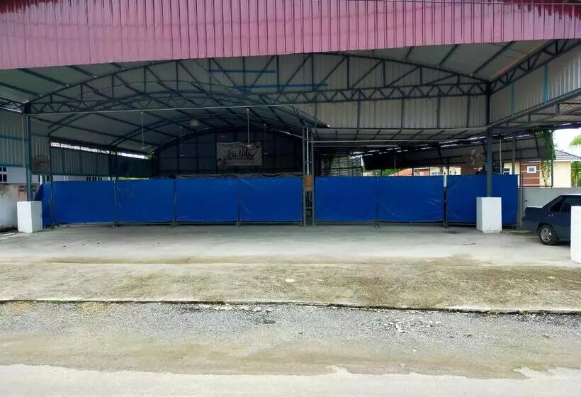 ペンション Homestay Sri Uda A