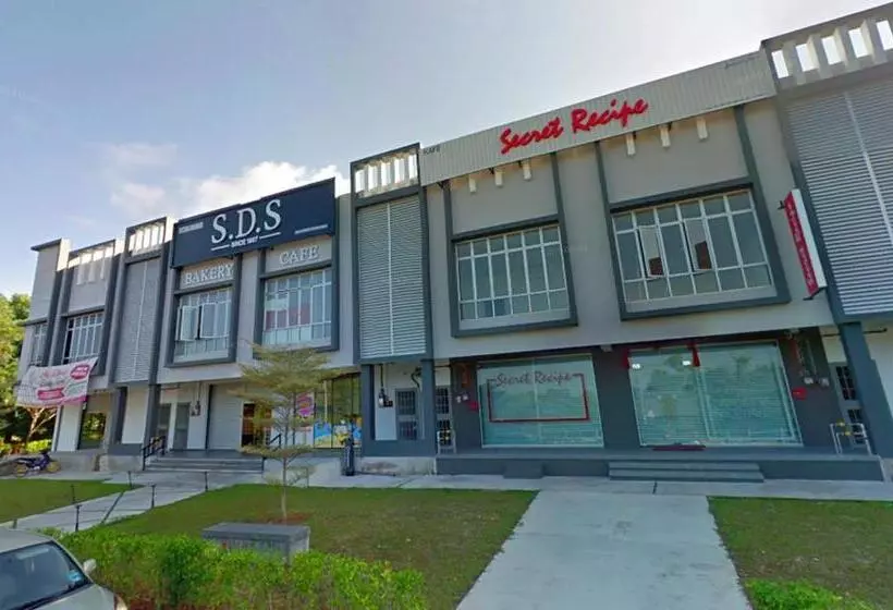 Majatalo Lux Villa 6rm 12 To 22 Pax Wifi Netflix Bbq Steamboat Games Beach Water Park