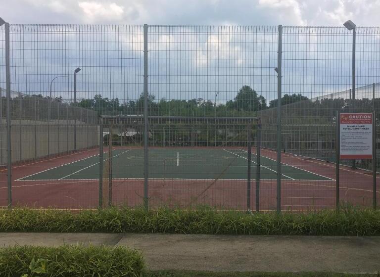 Pensão Lux Villa 6rm 12 To 22 Pax Wifi Netflix Bbq Steamboat Games Beach Water Park