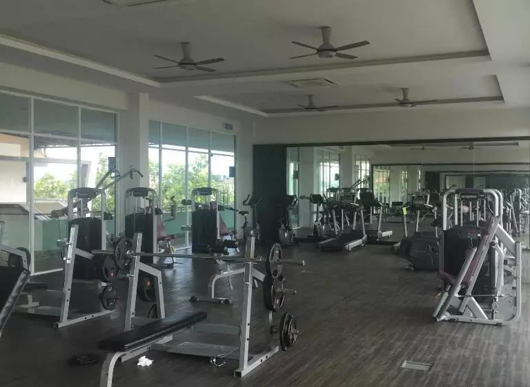 Majatalo Lux Villa 6rm 12 To 22 Pax Wifi Netflix Bbq Steamboat Games Beach Water Park