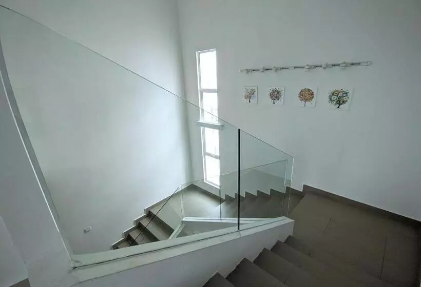 Majatalo Lux Villa 6rm 12 To 22 Pax Wifi Netflix Bbq Steamboat Games Beach Water Park