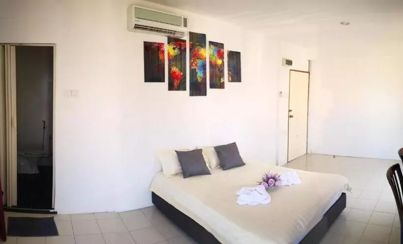 Majatalo Riverbank Dungun Guesthouse & Cafe