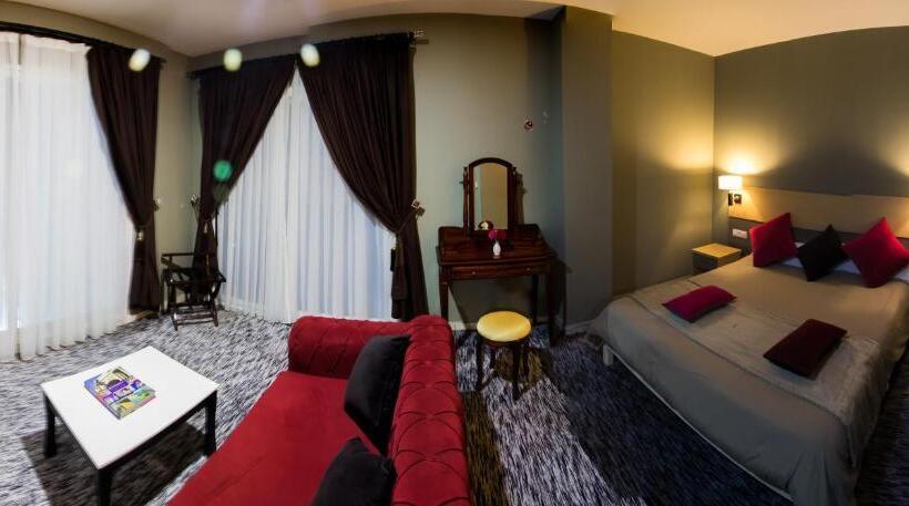 استراحتگاه Complexe Touristique Bouzour