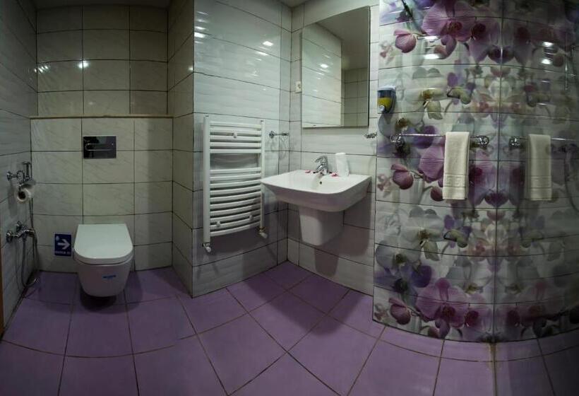 استراحتگاه Complexe Touristique Bouzour