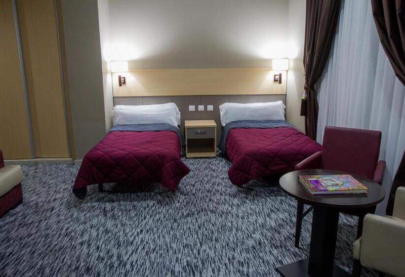 استراحتگاه Complexe Touristique Bouzour