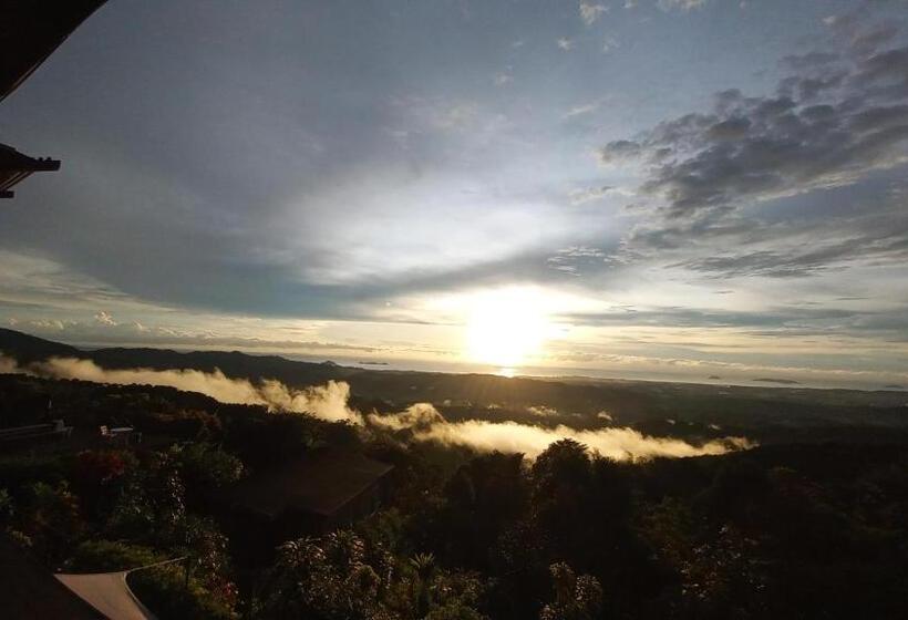 Sinurambi Bed & Breakfast   Mills Residence