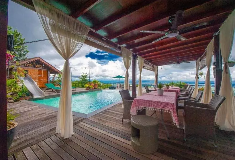 Sinurambi Bed & Breakfast   Mills Residence
