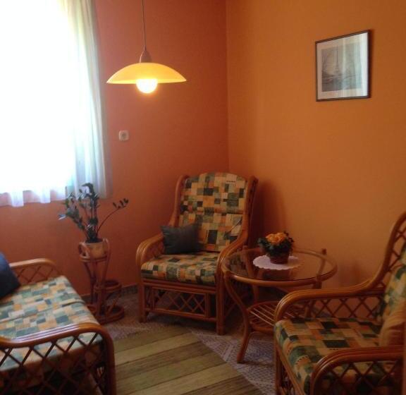 Bed and Breakfast Korona Panzió