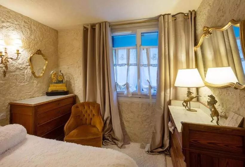 Hotelli Hôtel Saint Louis Chambres Et Appartement