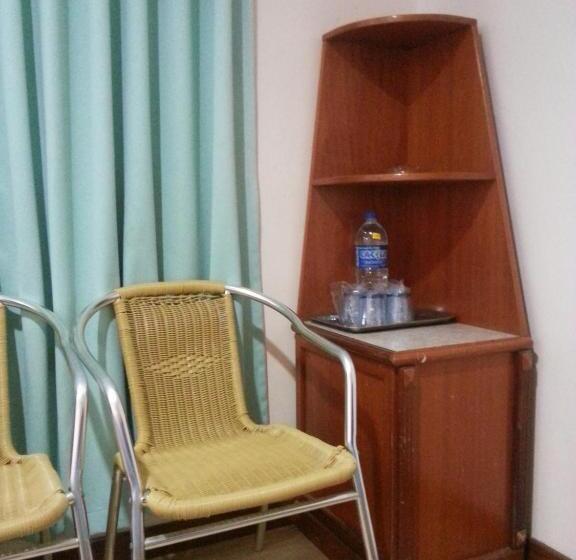 בית מלון כפרי Istana Monaco