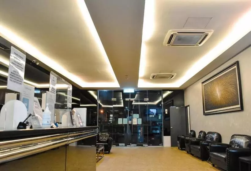 ホテル J Suites
