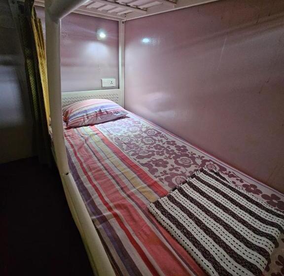 בית מלון כפרי Little India Heritage Villa