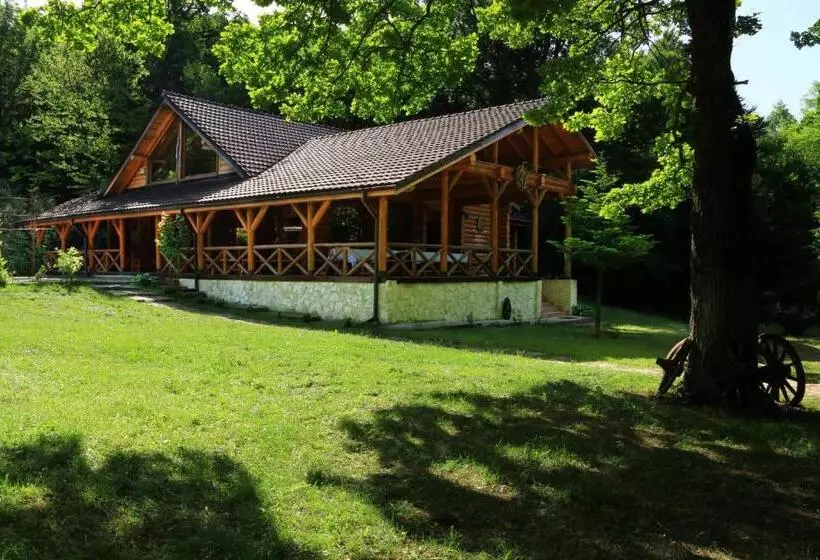 Majatalo Cabana Izvoranu