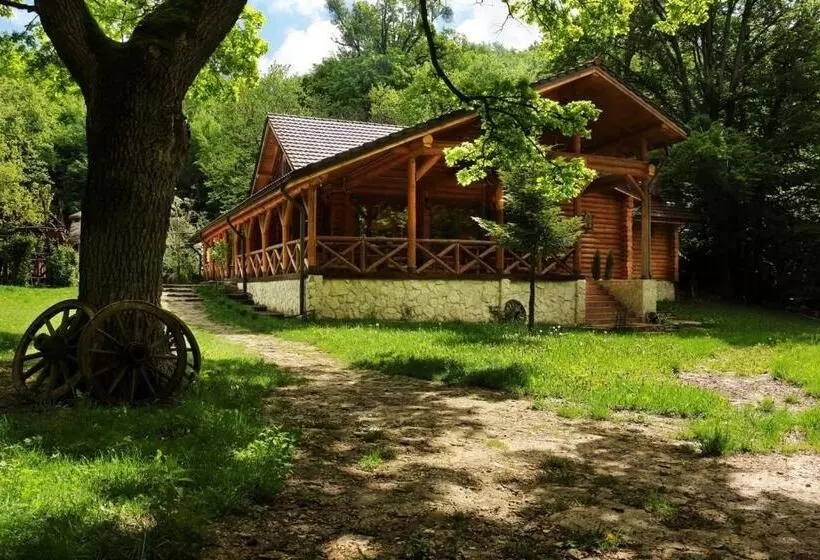 Majatalo Cabana Izvoranu