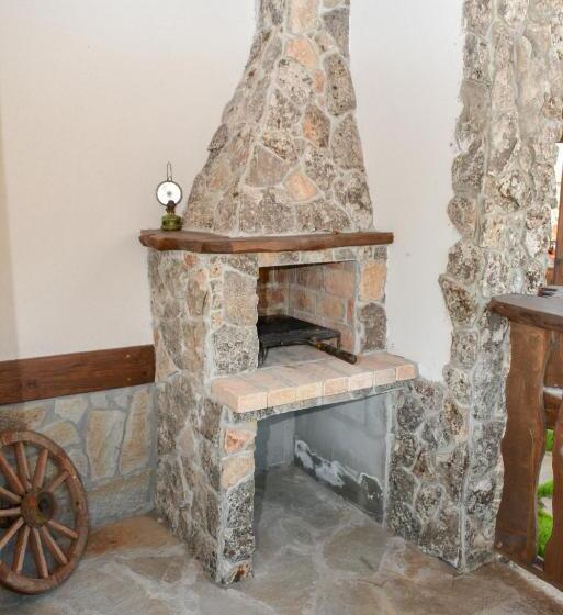 פנסיון Complex Starite Kashti