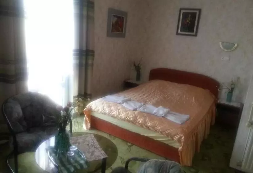 ペンション Lagúna Panzio Szántód