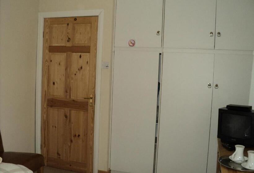 膳宿费 Maple Lodge