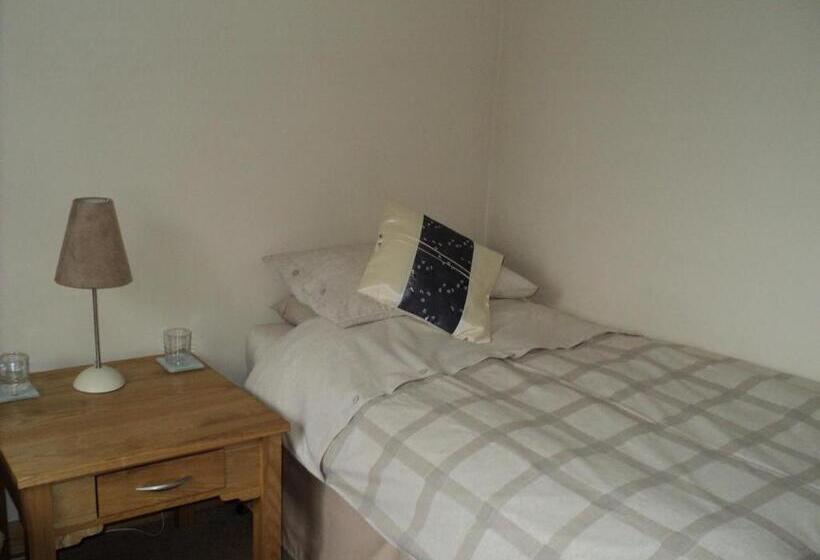 膳宿费 Maple Lodge