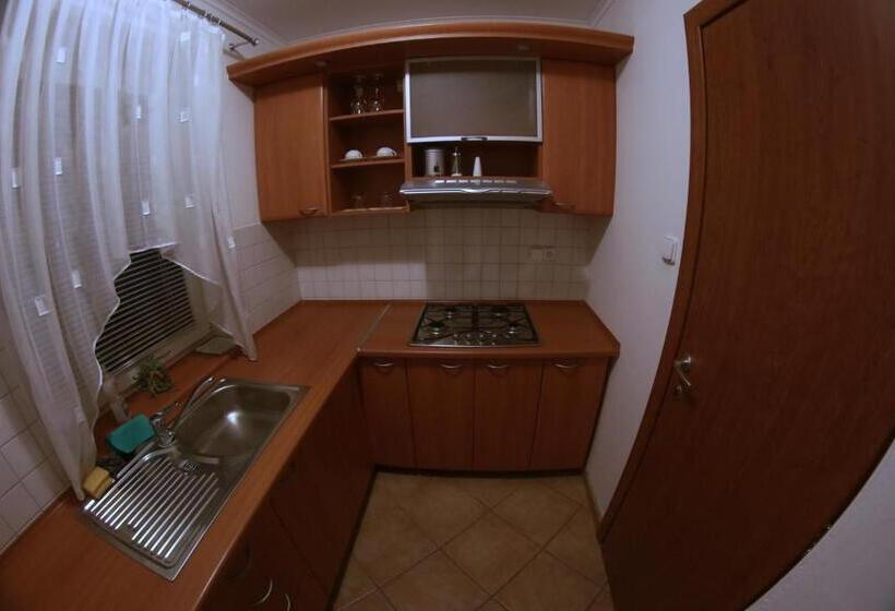 بنسيون Penzion Le Monde