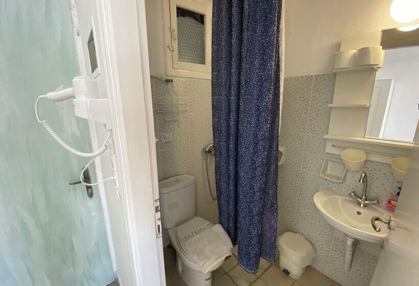 Annoula Studios And Apartments