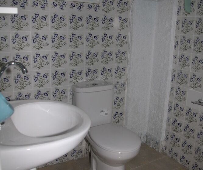 Annoula Studios And Apartments